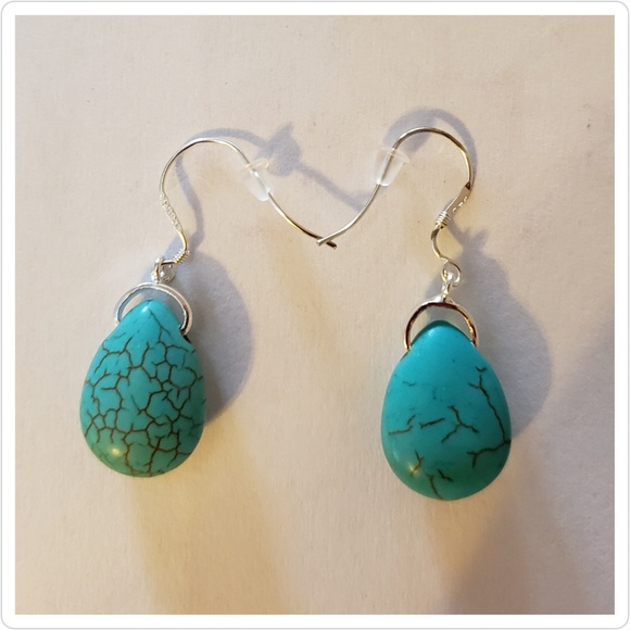 Handcrafted MagnesiteTurquoise Earrings and Abalone Shell Pendant Necklace - Picture 4 of 8